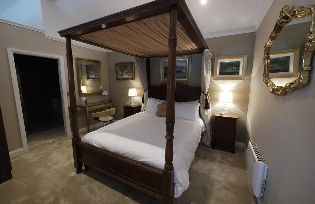 The Carriage Houses At Beechpark House-1